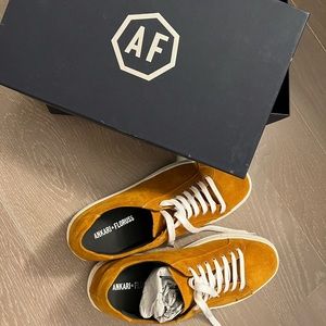 BRAND NEW Ankari Floruss shoes Size 10